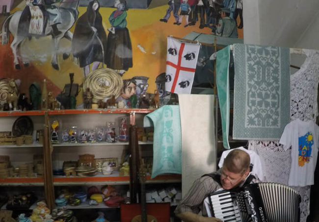 sardinia-slow-experience-700-tradional-barbagia-tours-orgosolo-rubanu-giusppe-grupporubanu-marzotto-1