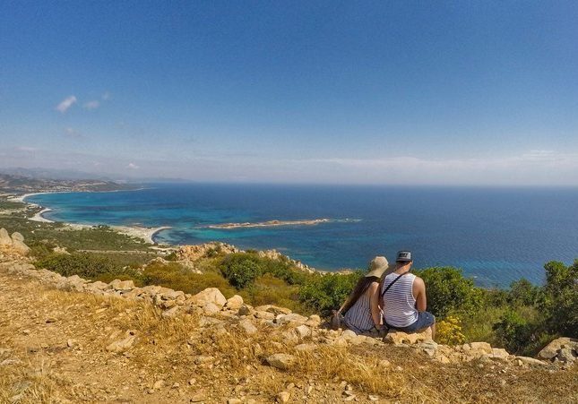 Panoramiczne tarasy w drodze na szczyt