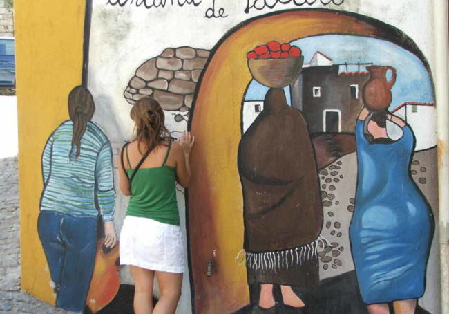 Mural przy fontannie