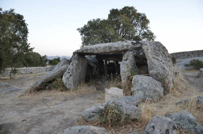 sardynia-luras-dolmen-wycieczki-gallura